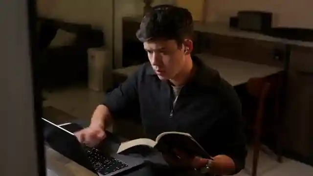 boost-productivity-essential-gadgets-for-focus-and-efficiency