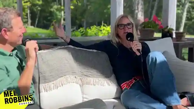 relationship-insights-with-mel-robbins-balancing-growth-and-navigating-pressures