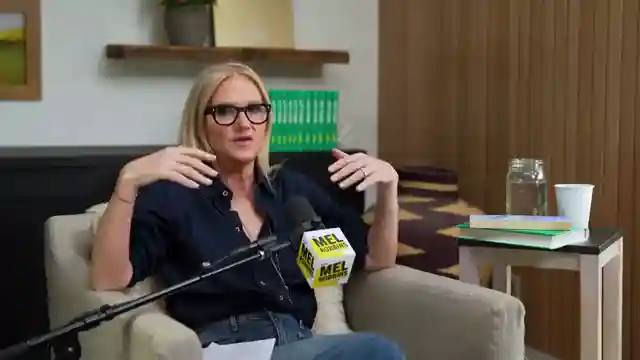 navigating-lifes-unfairness-mel-robbins-podcast-empowers-resilience