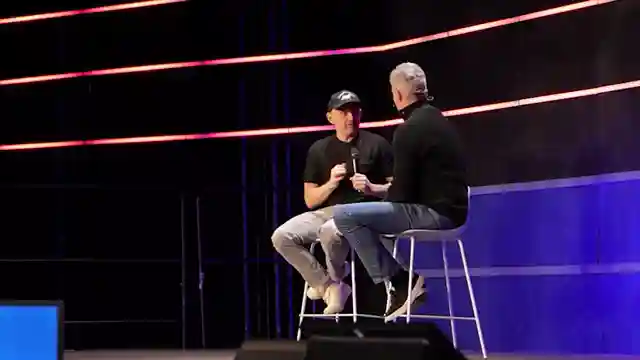 navigating-big-tech-branding-resilience-and-loyalty-with-garyvee