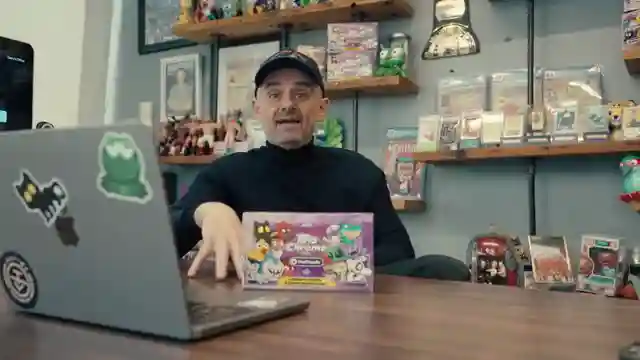 garyvee-inspires-with-regret-snapchat-secrets-and-v-friends-chrome-launch