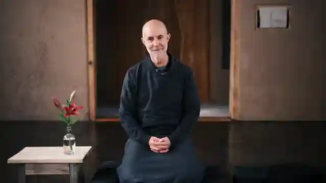 mastering-meditation-embracing-discomfort-for-inner-peace