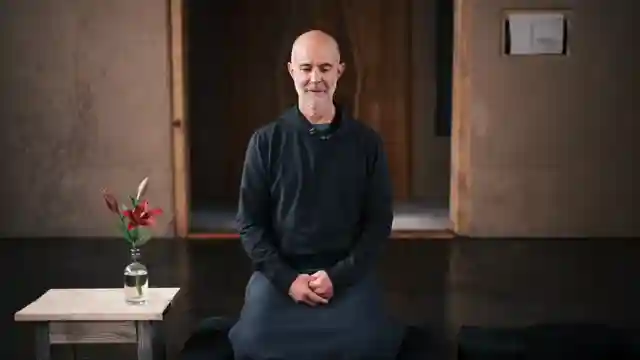 mastering-meditation-embracing-discomfort-for-inner-peace