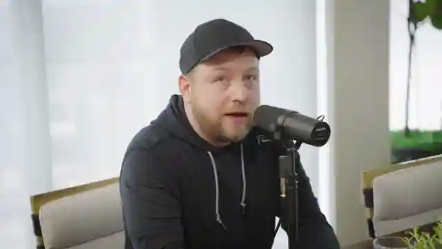 from-dropout-to-podcaster-stephen-wests-inspirational-journey